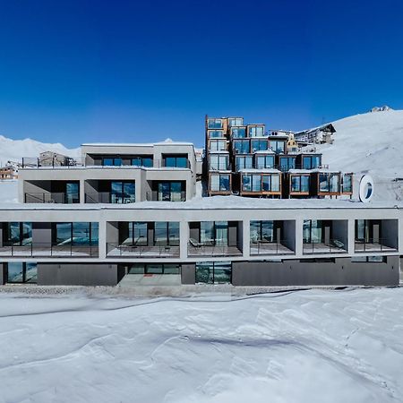 Quadrum Hotel Gudauri Eksteriør bilde