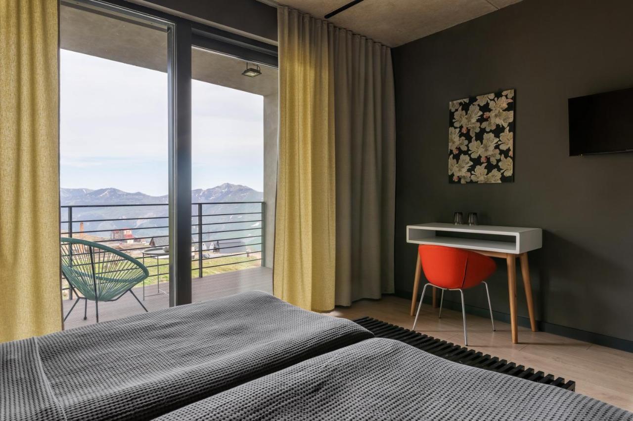 Quadrum Hotel Gudauri Eksteriør bilde